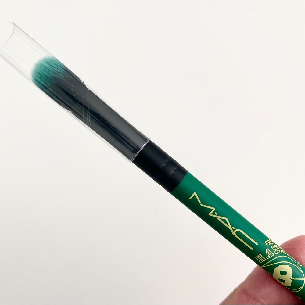 MAC 217 SES Brush - Stranger Things LIMITED EDITION